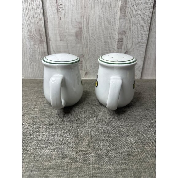 John Deere Gibson Ceramic Tractor Vtg Salt & Pepper Shakers w/ Handle Farmhouse - Picture 4 of 8